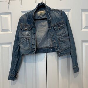 Women’s Vintage Cropped Denim Jacket - Classic Blue Jean Jacket